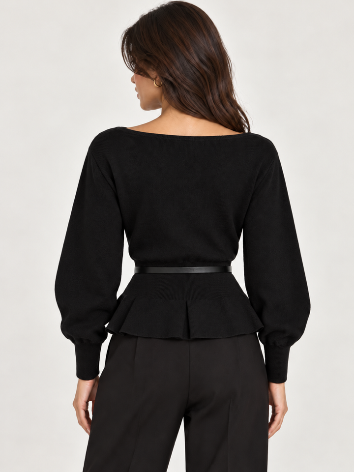 CAMISOLA PRETA COM CINTURA AJUSTADA FOLHO E CINTO PONTO CHIC