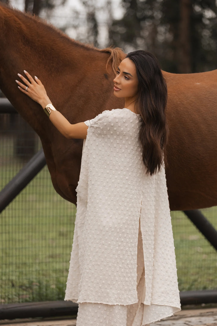 BLUSA CRU FLUIDA COM TEXTURA SAHOCO