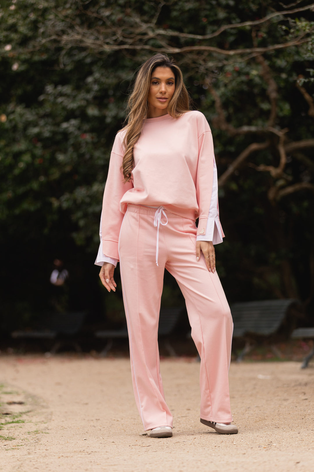 CAMISOLA ROSA COM ENCAIXE NA MANGA SAHOCO