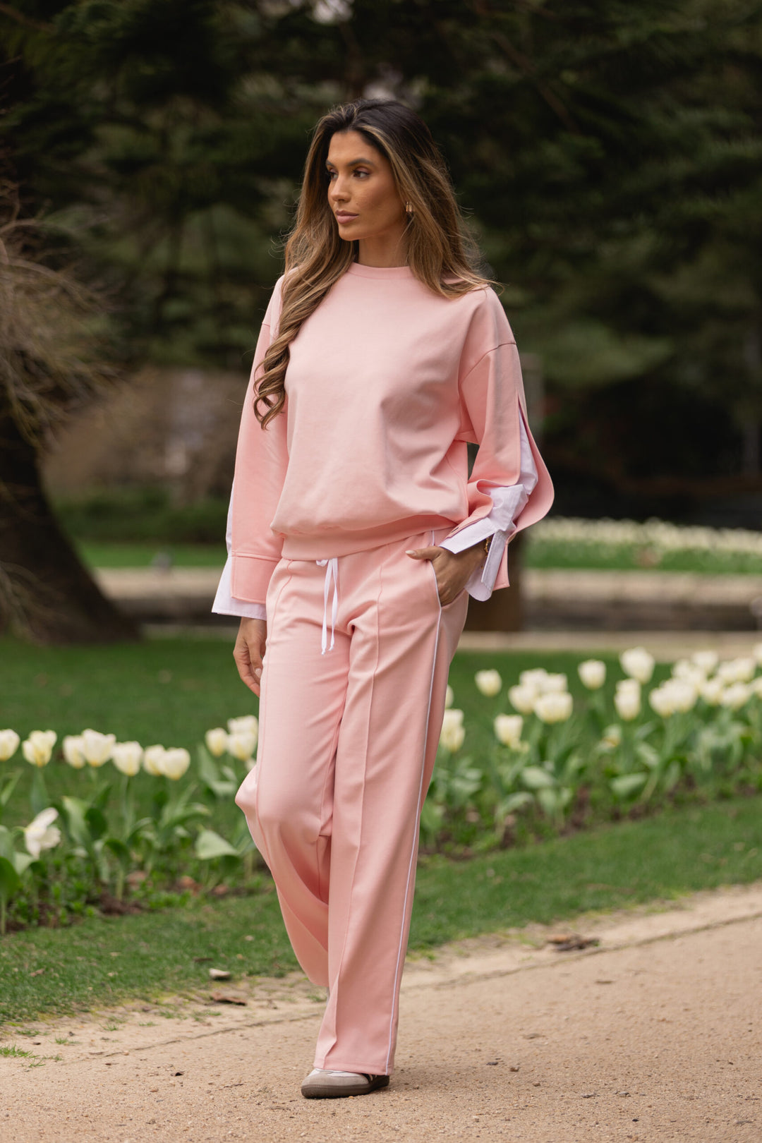CAMISOLA ROSA COM ENCAIXE NA MANGA SAHOCO