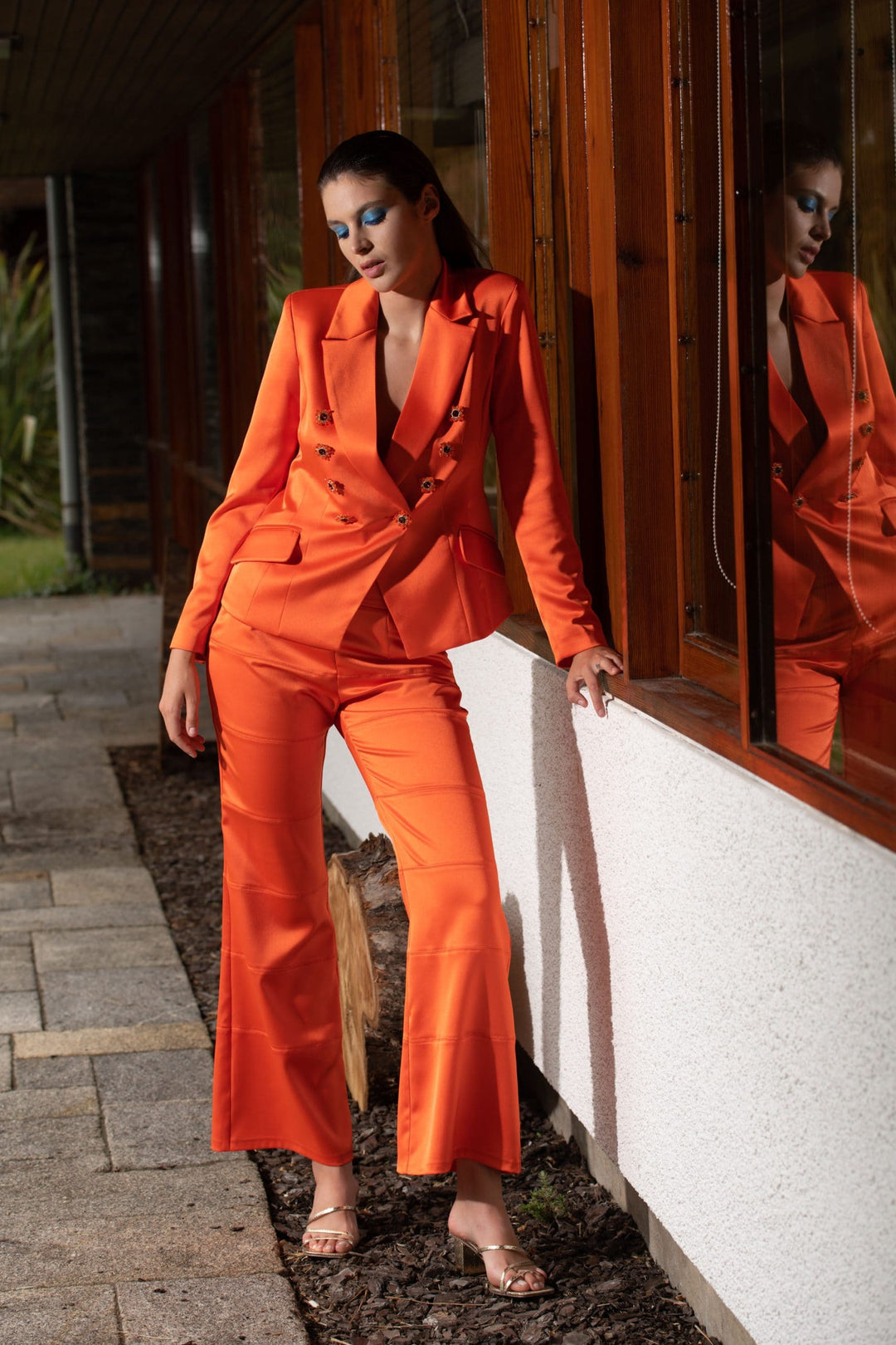BLAZER LARANJA COM BOTÕES JOIA LOCOLUXO