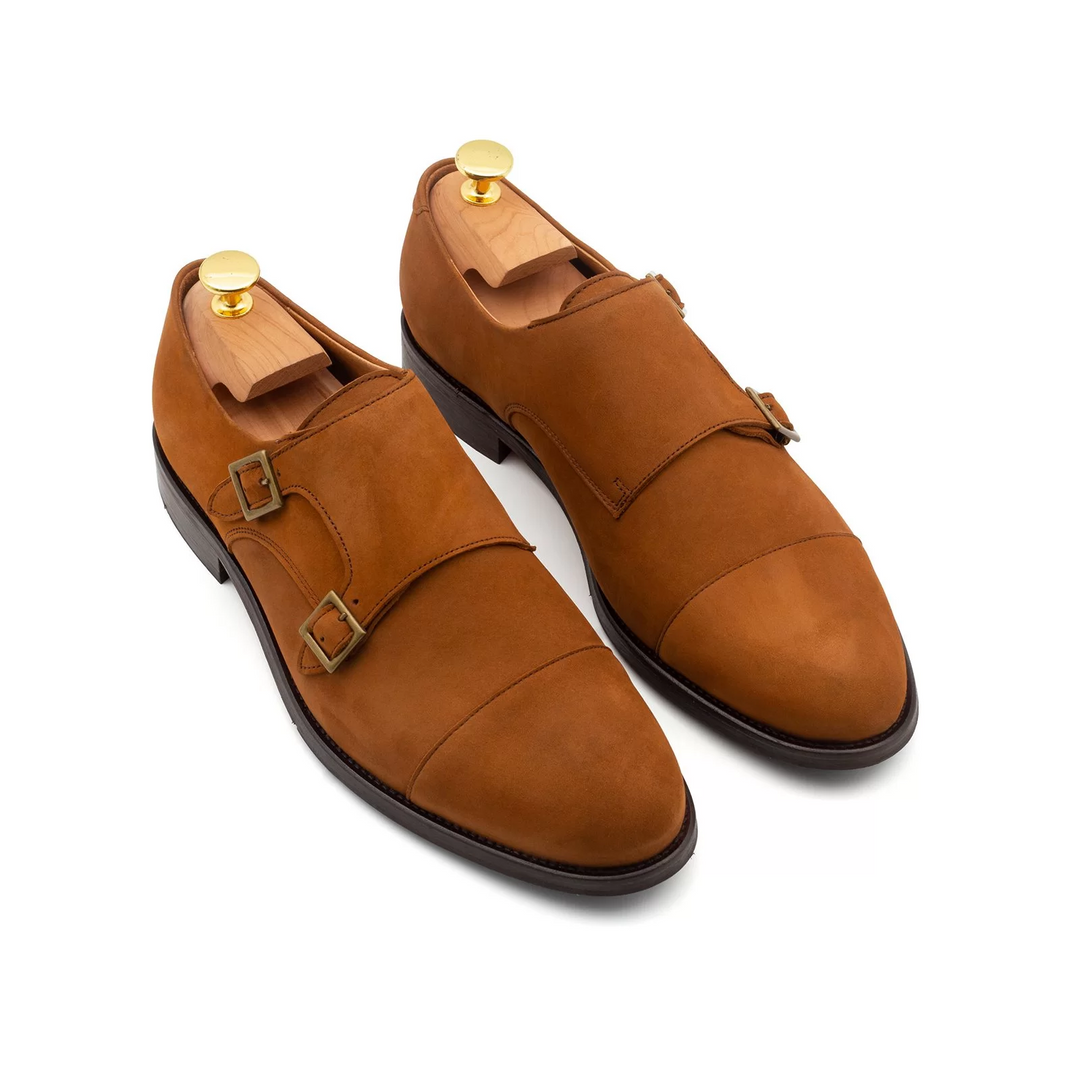 SAPATO DUPLA FIVELA NOBUCK CAMEL ZOLF