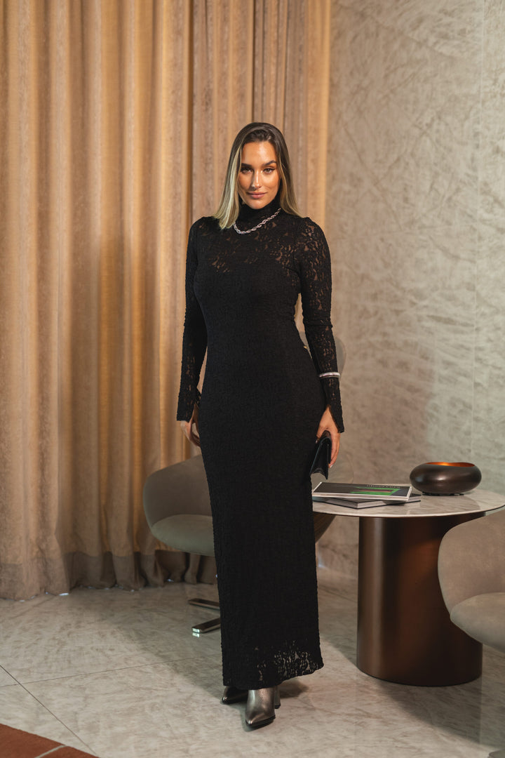 VESTIDO PRETO COMPRIDO EM RENDA MISS YOU