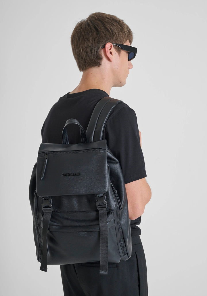 MOCHILA PRETA  ANTONY MORATO
