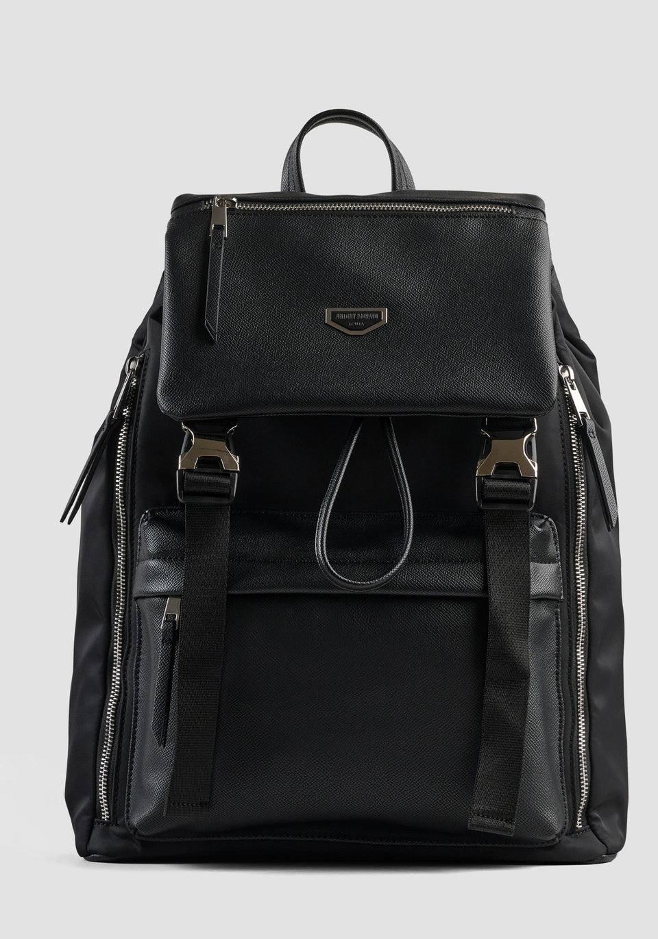 MOCHILA PRETA EM NYLON E DETALHES EFEITO PELE ANTONY MORATO