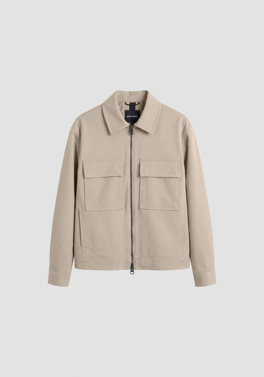 Casaco curto bege relaxed fit com placa metálica Antony Morato