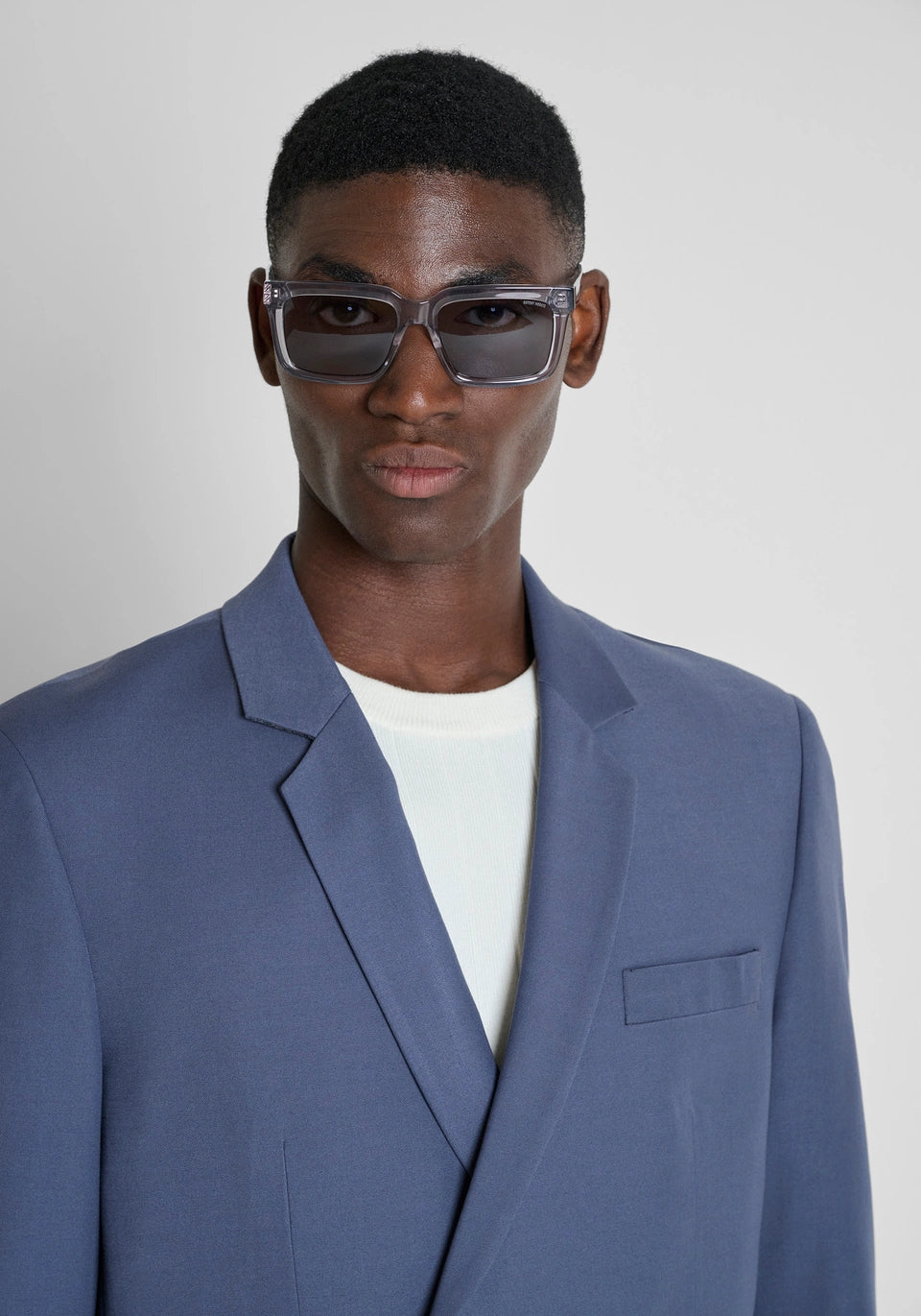 BLAZER AZUL COM FECHO DE BOTÕES ANTONY MORATO