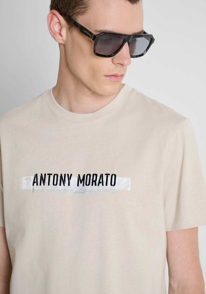 T-SHIRT BEGE COM ESTAMPADO FRONTAL ANTONY MORATO