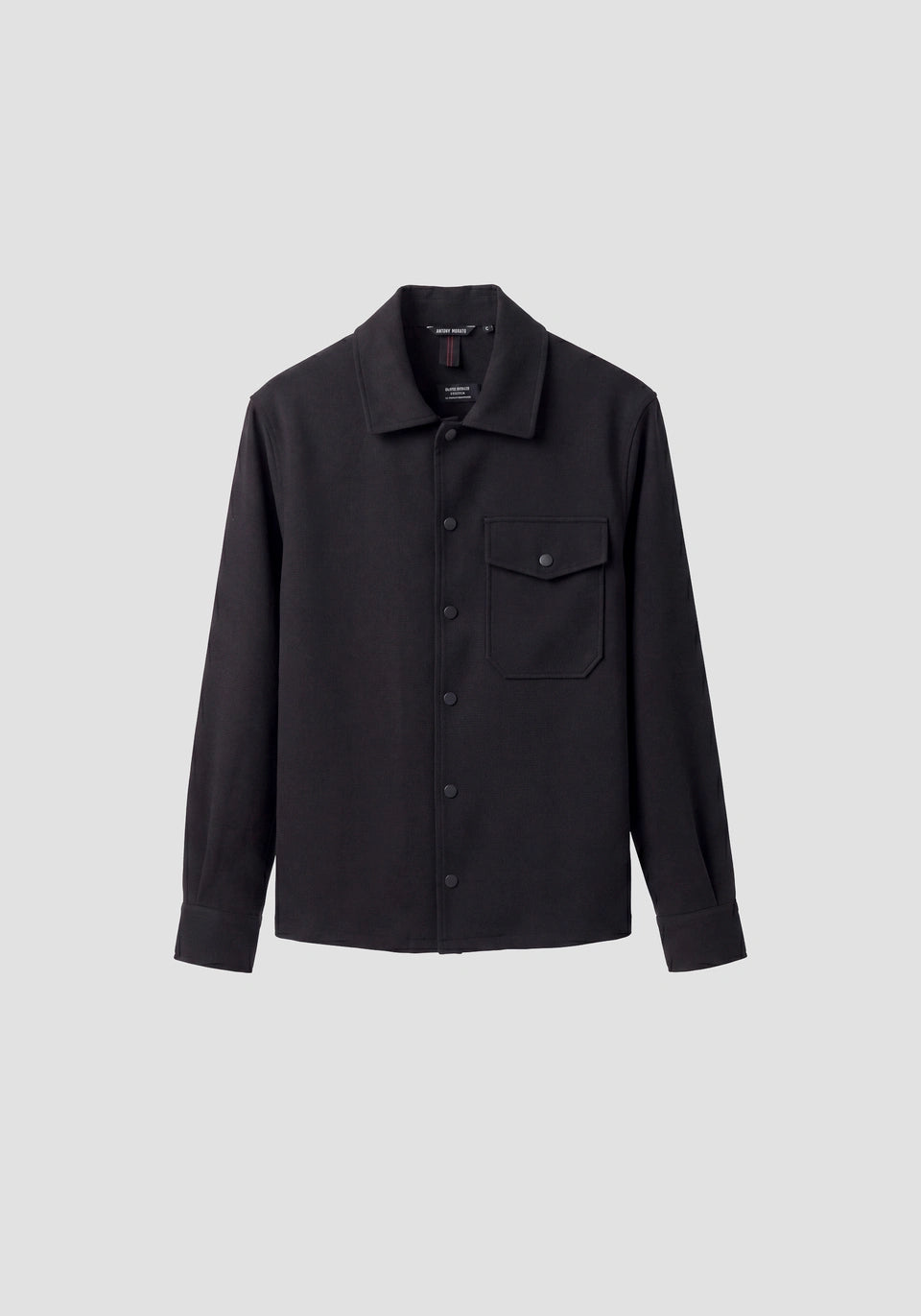 SOBRECAMISA PRETA TEXTURADA COM BOLSO FRONTAL ANTONY MORATO