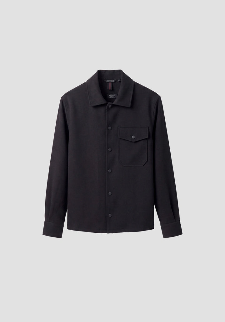 SOBRECAMISA PRETA TEXTURADA COM BOLSO FRONTAL ANTONY MORATO