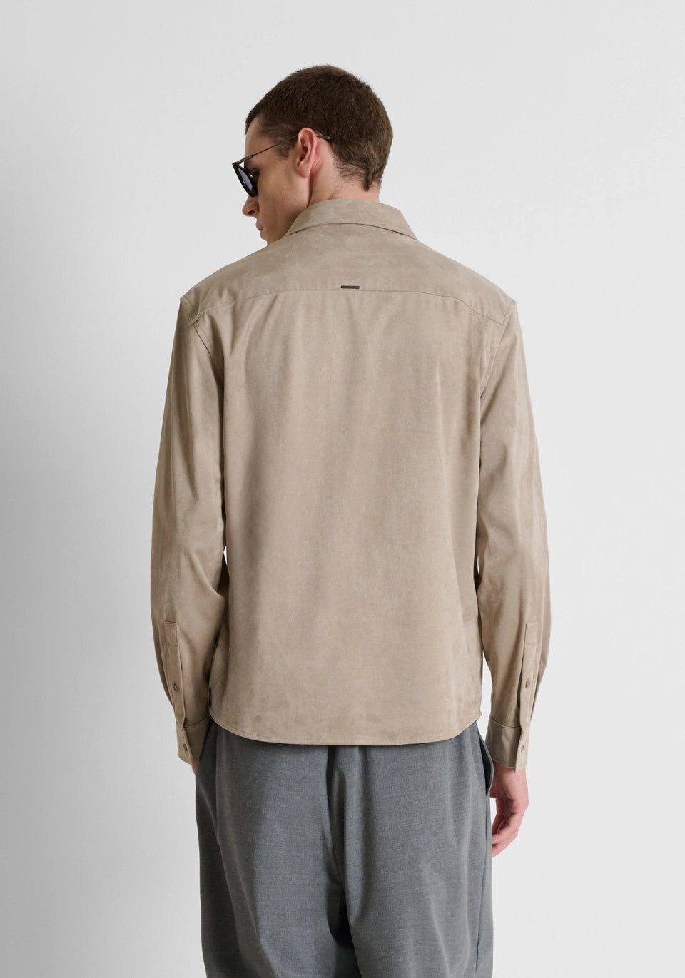 CAMISA BEGE EFEITO CAMURÇA ANTONY MORATO