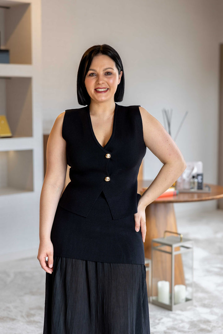 CONJUNTO PRETO COLETE E SAIA