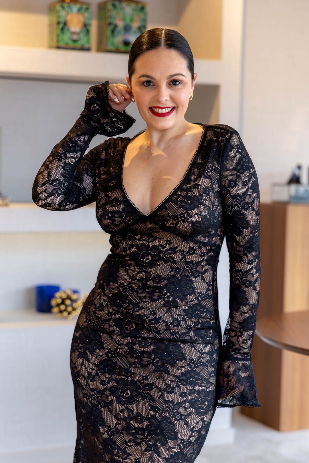 VESTIDO DE RENDA COM FLORES PONTO CHIC