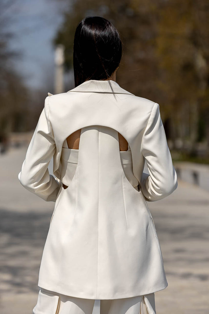 BLAZER ESTRUTURADO COM RECORTES SAHOCO