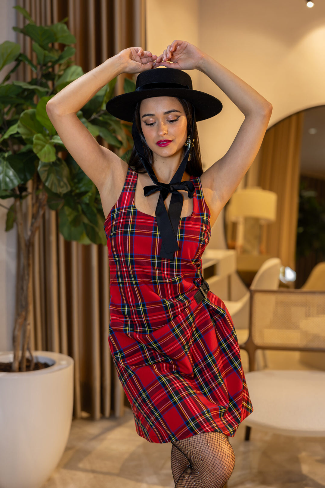 VESTIDO CURTO XADREZ COM CINTO DIXIE