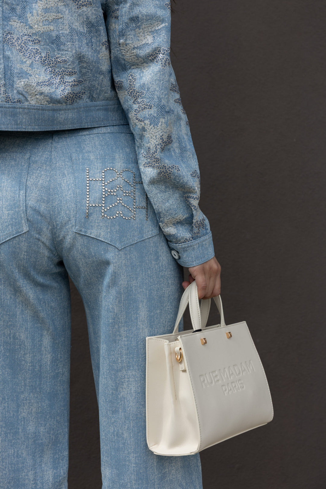 CALÇA JEANS COM BRILHO SAHOCO