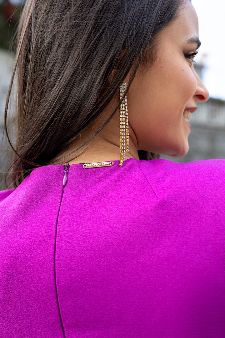 VESTIDO MIDI BERINGELA COM CINTO DE BRILHANTES LANÇA PERFUME