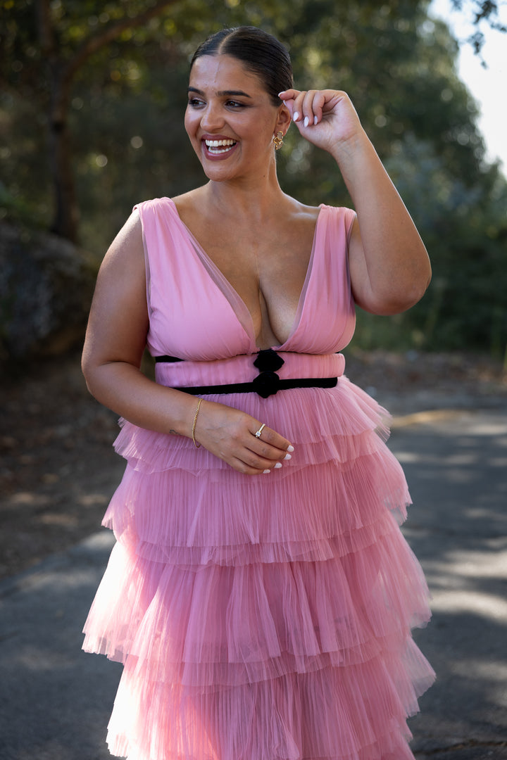 VESTIDO COMPRIDO ROSA EM TULE NO SECRETS