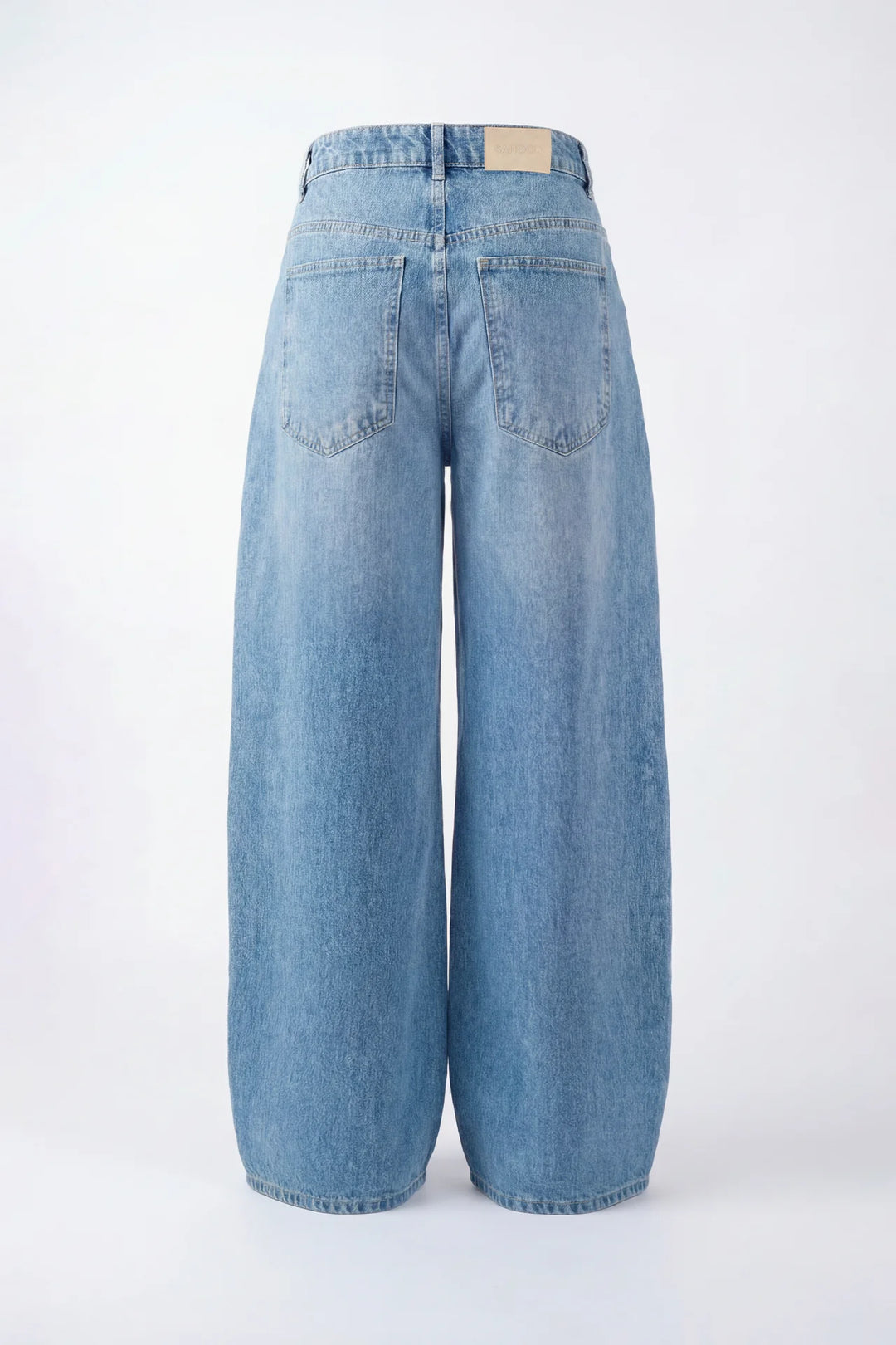 CALÇA DENIM COM BRILHANTES SAHOCO