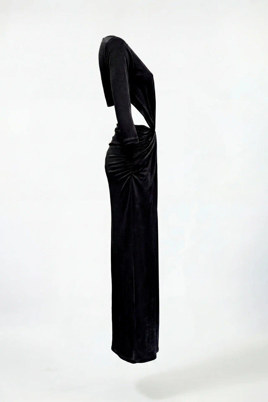 VESTIDO PRETO COM DRAPEADO COM NÓ FRONTAL SAHOCO