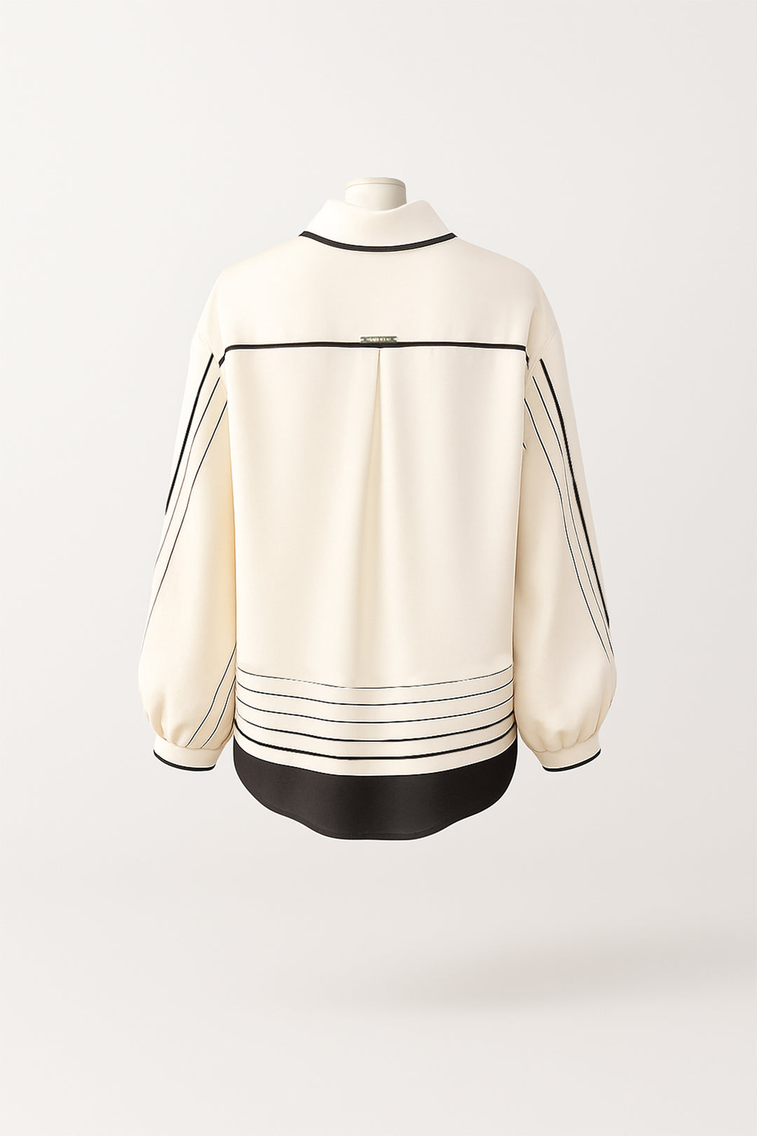 BLUSA CREME COM PADRÃO DE RISCAS SAHOCO