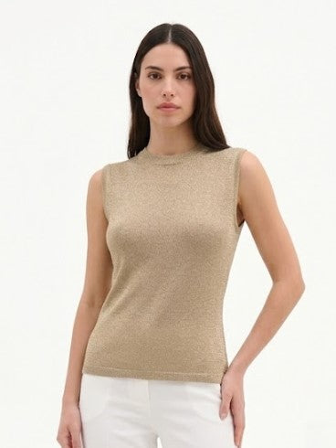 TOP COM DETALHE NAS COSTAS GAELLE PARIS