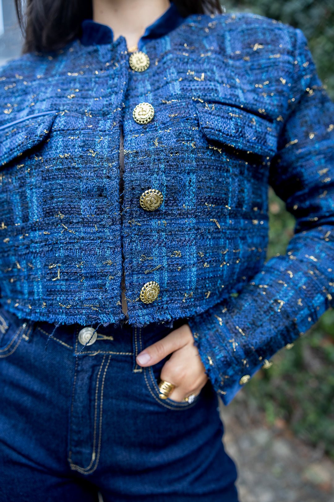 CASACO CURTO TWEED AZUL E CASTANHO PONTO CHIC