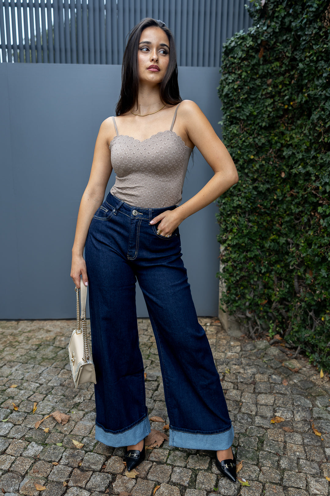 TOP FLOR BEGE PONTO CHIC