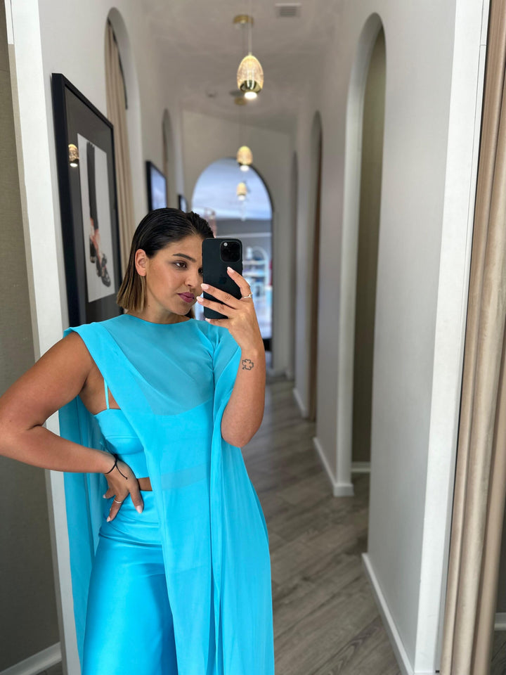 CAPA  AZUL TURQUESA EM CHIFFON RINASCIMENTO