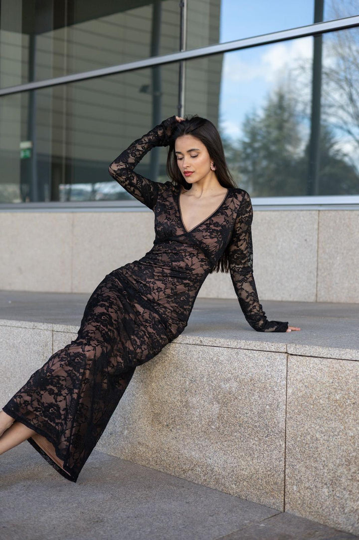 VESTIDO DE RENDA COM FLORES PONTO CHIC
