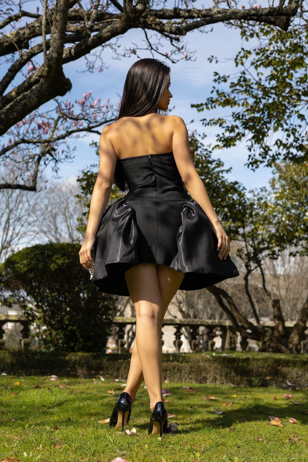 VESTIDO PRETO FLOR CAMELIA PONTO CHIC