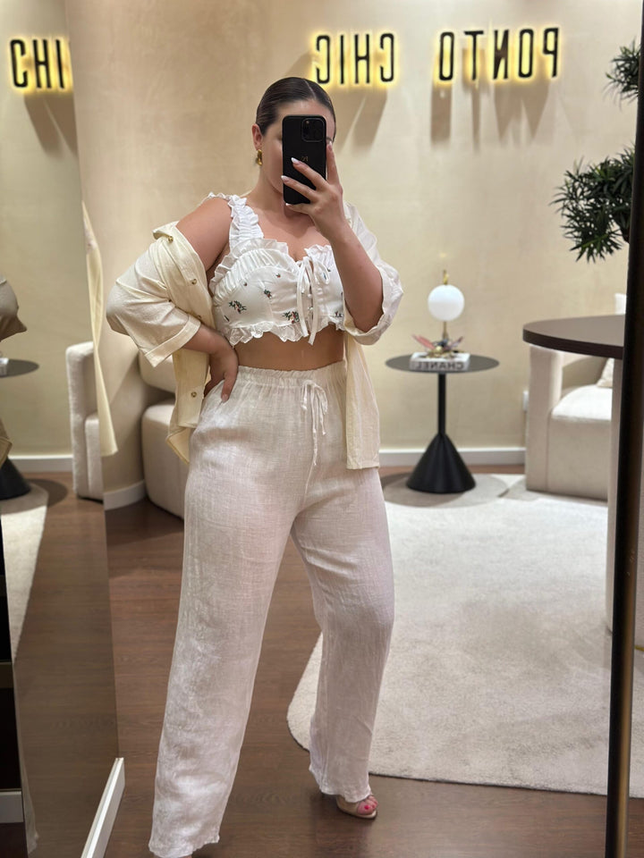 CALÇA BRANCA EM LINHO PONTO CHIC