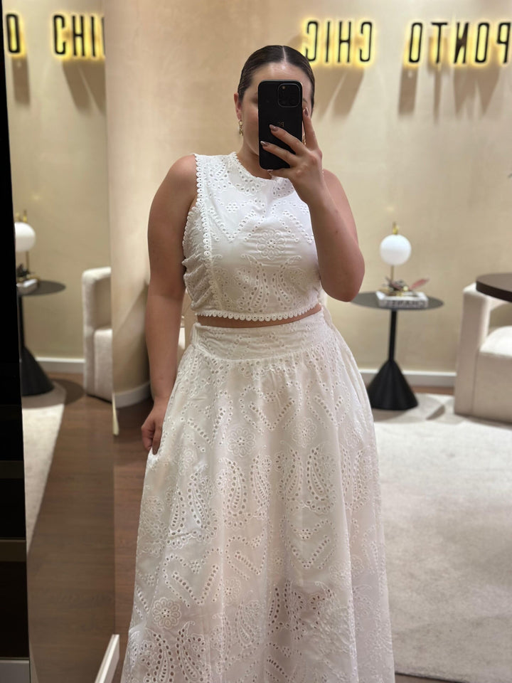 CONJUNTO TOP E SAIA BORDADO INGLÊS PONTO CHIC