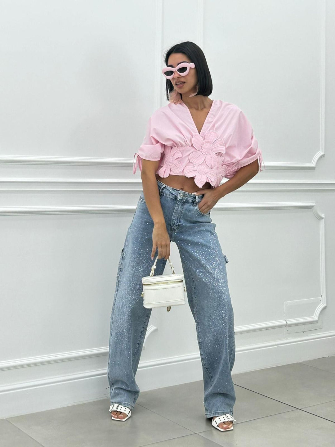 TOP ROSA COM FLORES NA FRENTE PONTO CHIC