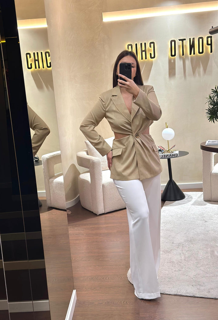 BLAZER BEGE COM ABERTURAS LATERAIS SAHOCO
