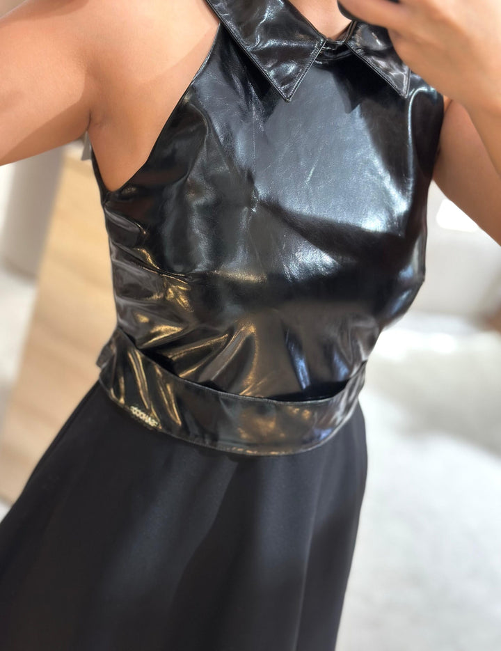 VESTIDO PRETO COM DETALHES EM PELE SAHOCO