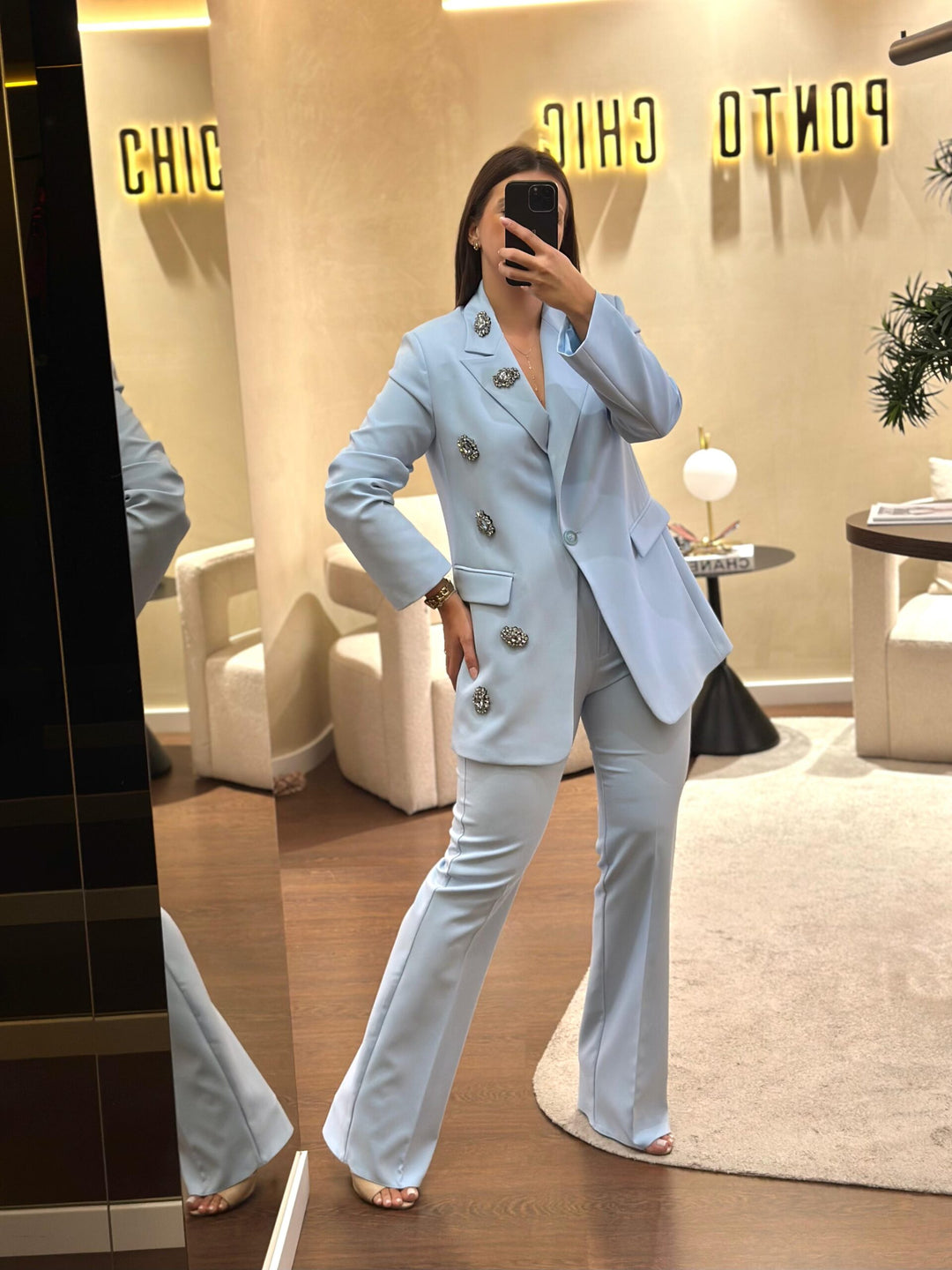 BLAZER AZUL COM APLICAÇÕES RINASCIMENTO
