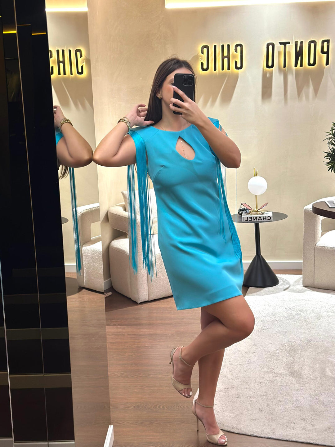 VESTIDO CURTO AQUA PONTO CHIC