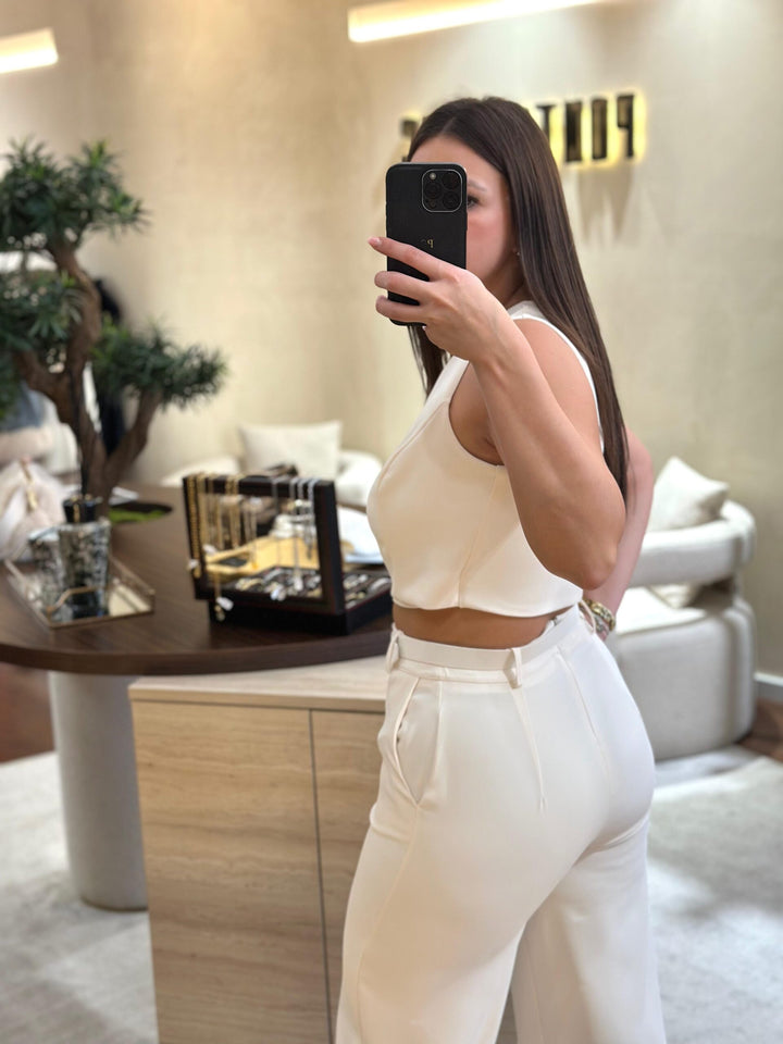 PANTALONA CREME COM PREGAS RINASCIMENTO