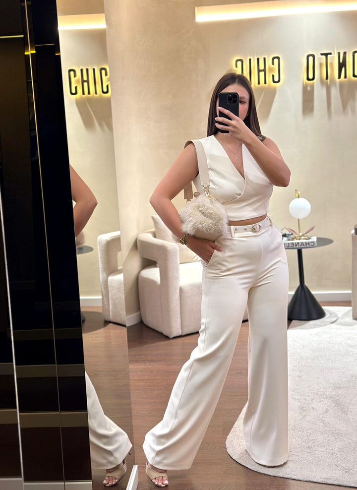 PANTALONA CREME COM PREGAS RINASCIMENTO