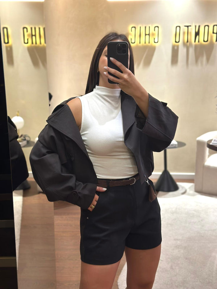 TOP BRANCO SEM MANGAS PONTO CHIC