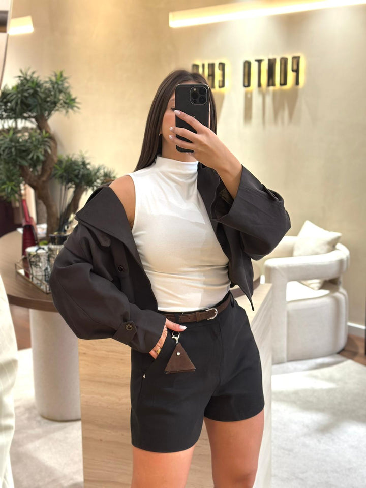 TOP BRANCO SEM MANGAS PONTO CHIC