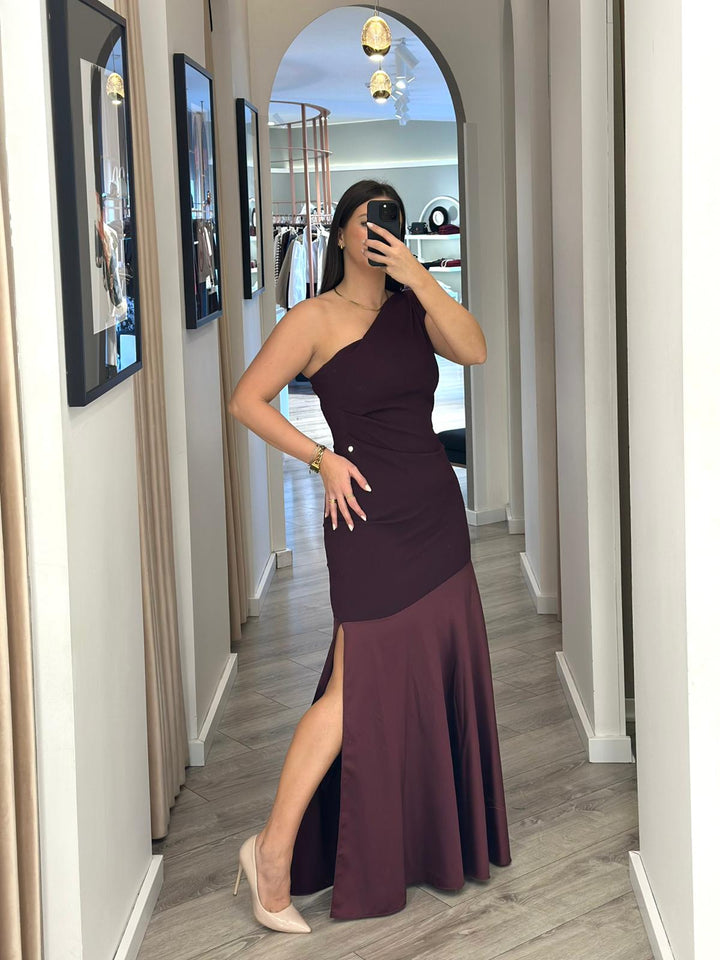 VESTIDO COMPRIDO BORDÔ DE UM OMBRO SÓ RINASCIMENTO