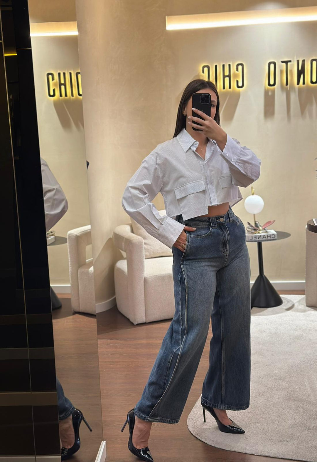 CAMISA CROPPED DE RISCAS AZUL IMPERIAL