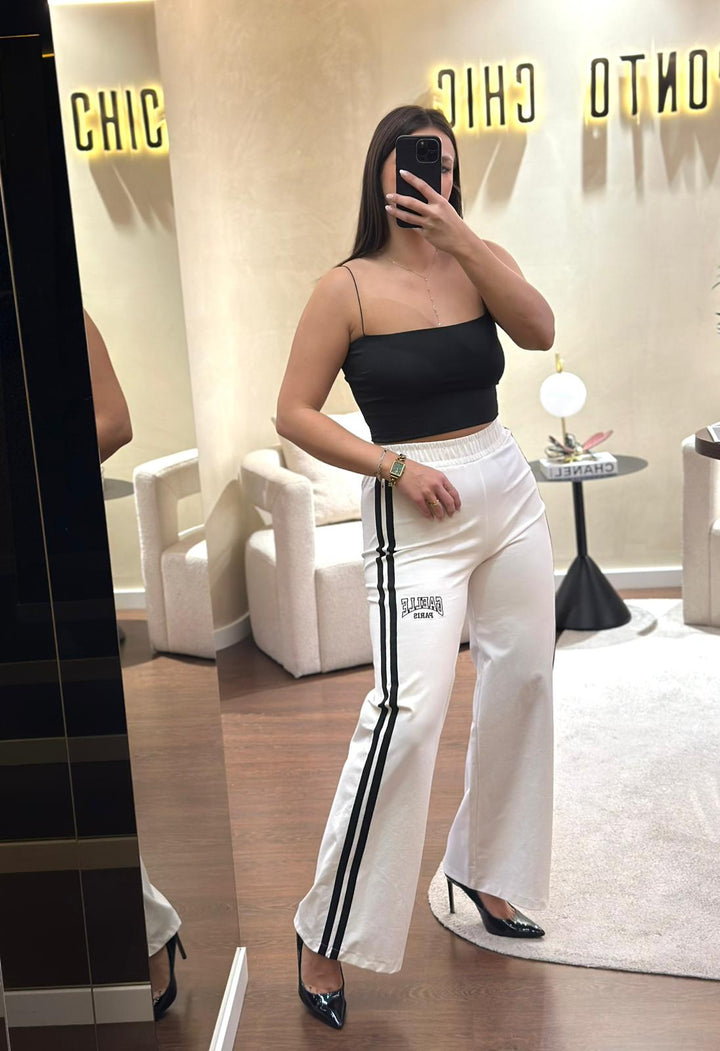 CALÇA SPORT BRANCA COM RISCA PRETA GAELLE PARIS
