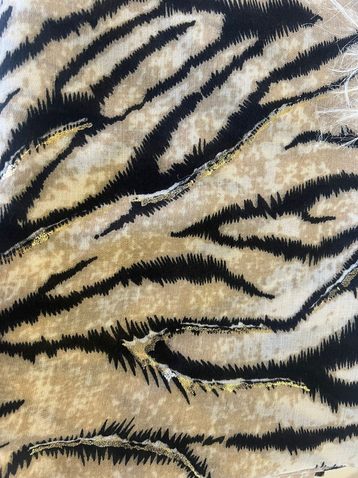 LENÇO ANIMAL PRINT BEGE COM BRILHO DOURADO PONTO CHIC
