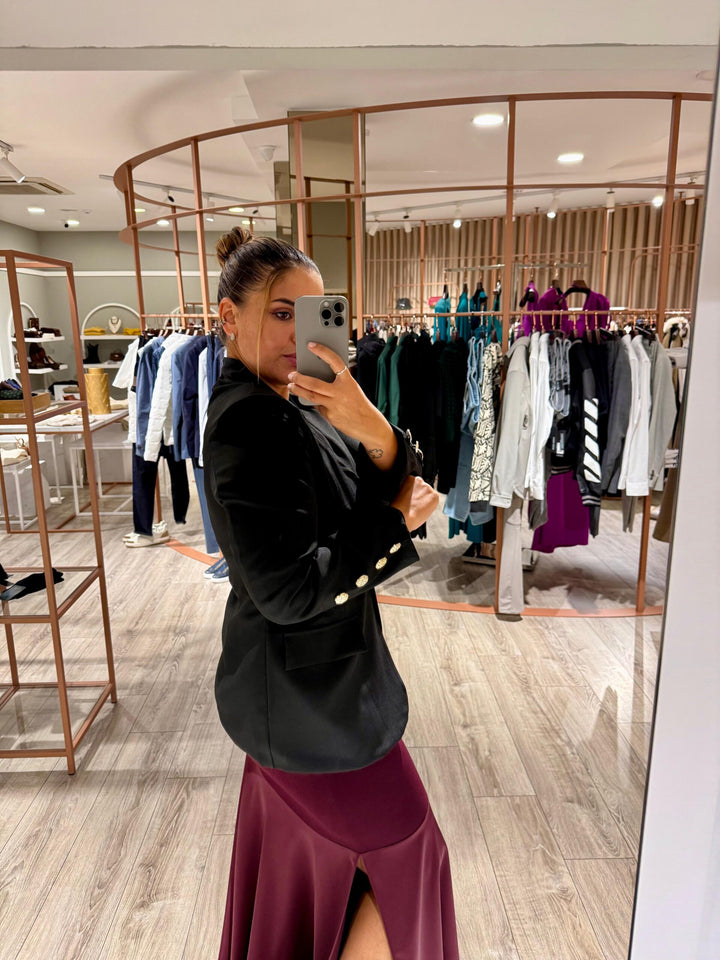 BLAZER PRETO COM BOTÕES DOURADOS PONTO CHIC