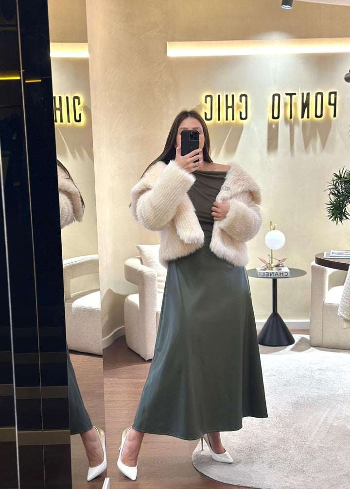VESTIDO VERDE COM PARTE INFERIOR EM EFEITO PELE IMPERIAL
