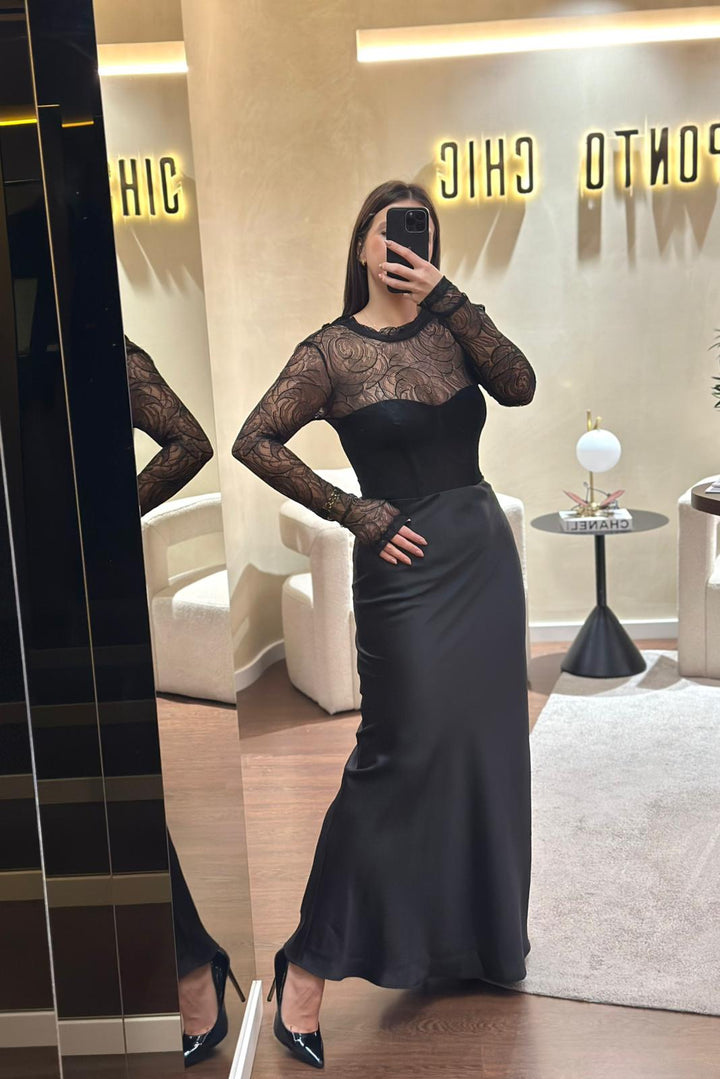 VESTIDO PRETO COM RENDA E SAIA ACETINADA IMPERIAL