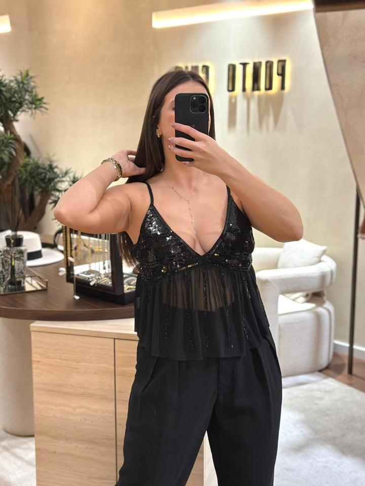 TOP PRETO EM TULE COM BORDADO DE LANTEJOULAS PONTO CHIC